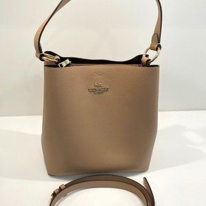 Coach Town Bucket Bag - Tan